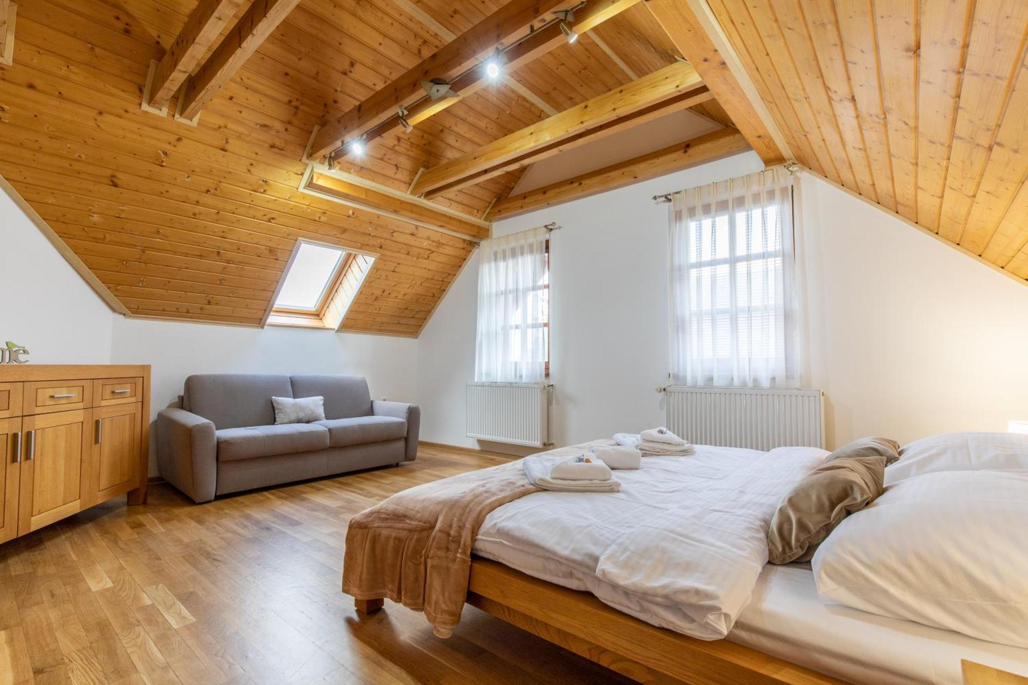 Tatryhome - Dom Veľký Slavkov Esterno foto